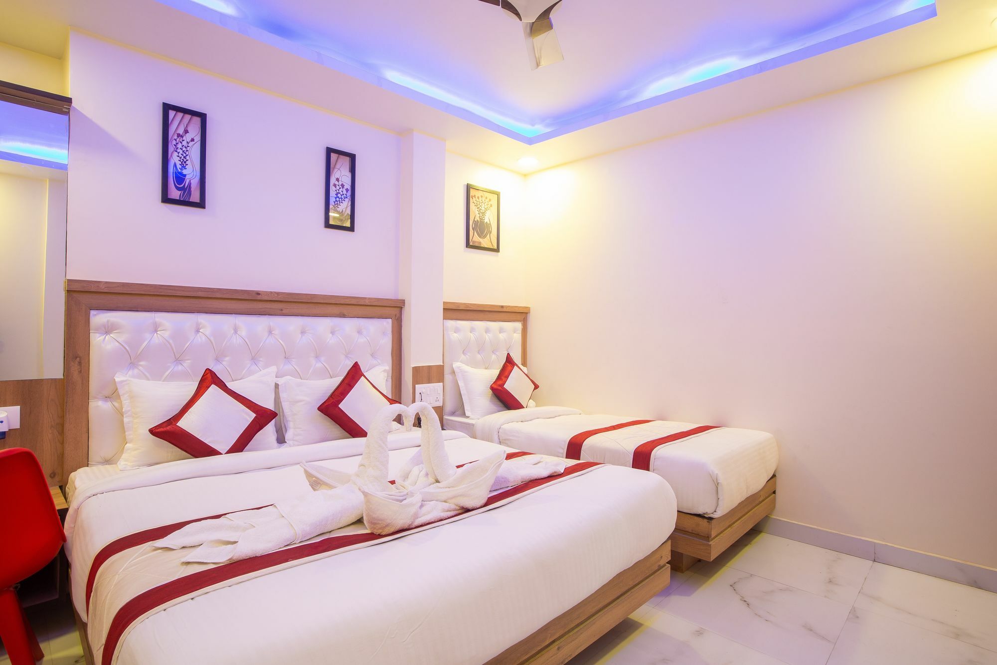 Hotel Sarthak Palace - By Pooja Hospitality New Delhi Exteriör bild