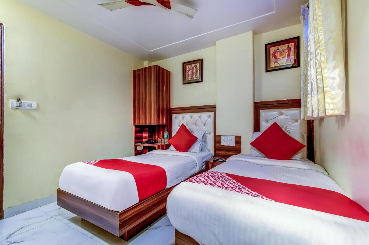 Hotel Sarthak Palace - By Pooja Hospitality New Delhi Exteriör bild