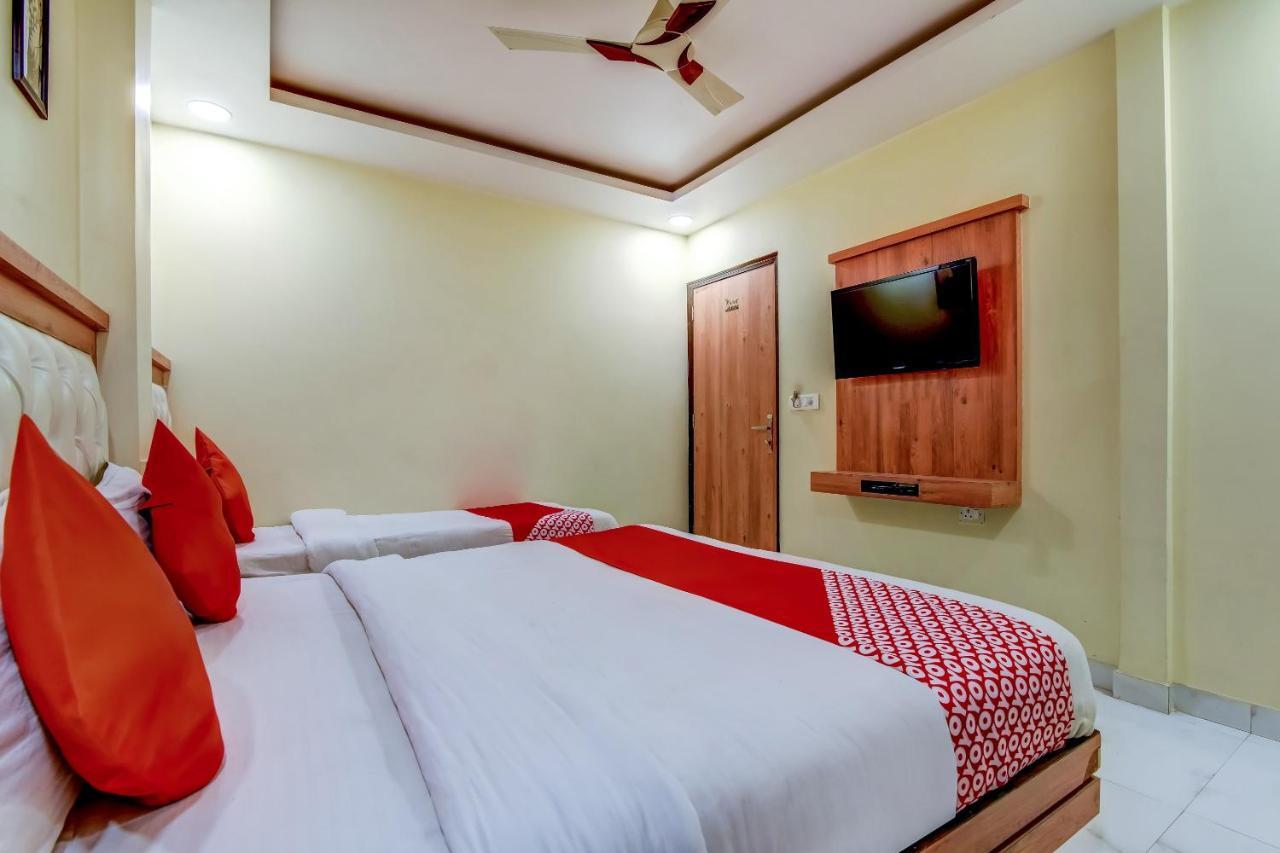Hotel Sarthak Palace - By Pooja Hospitality New Delhi Exteriör bild